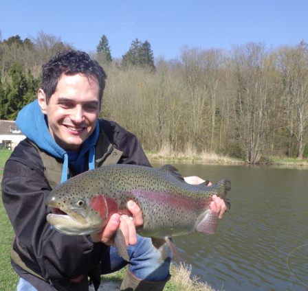 truite arc en ciel mouche reservoir